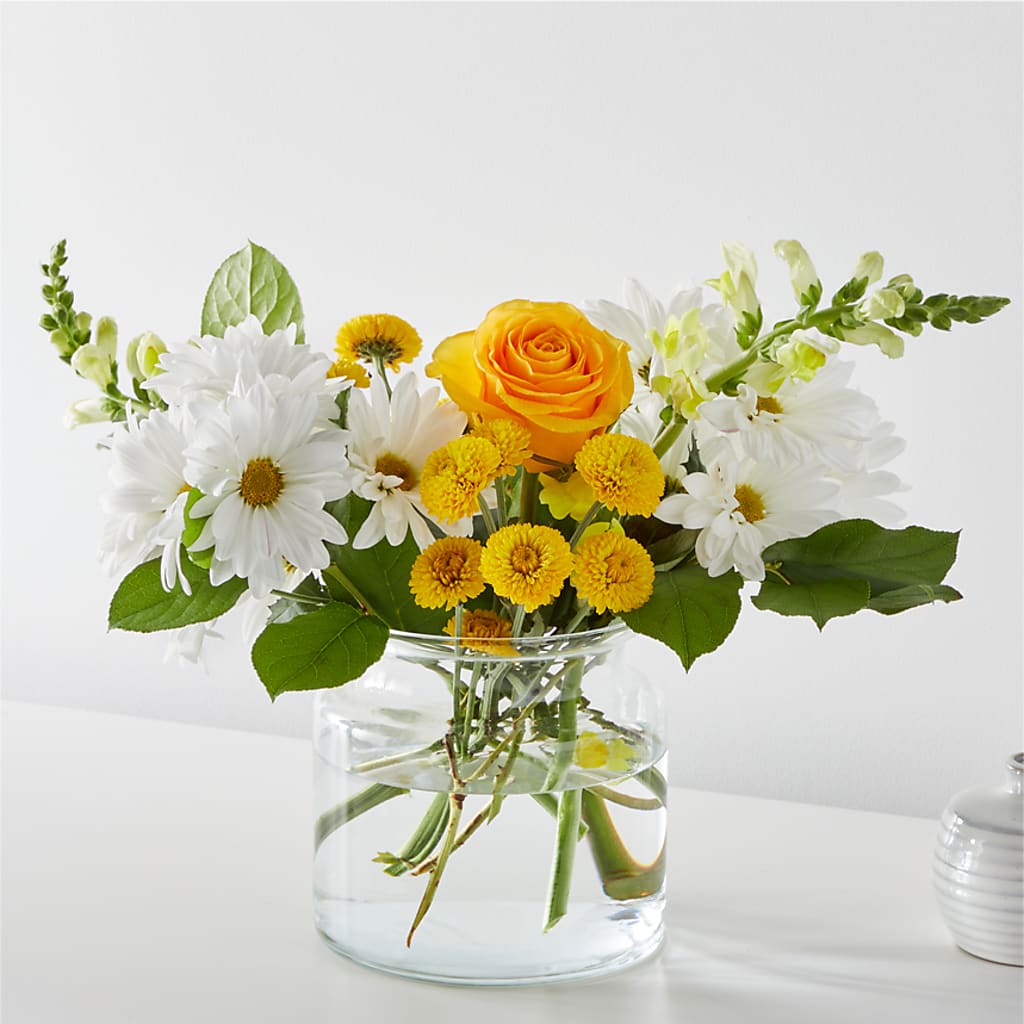 Sun Salutation Bouquet – Rosewood Flower Shop, Humble TX