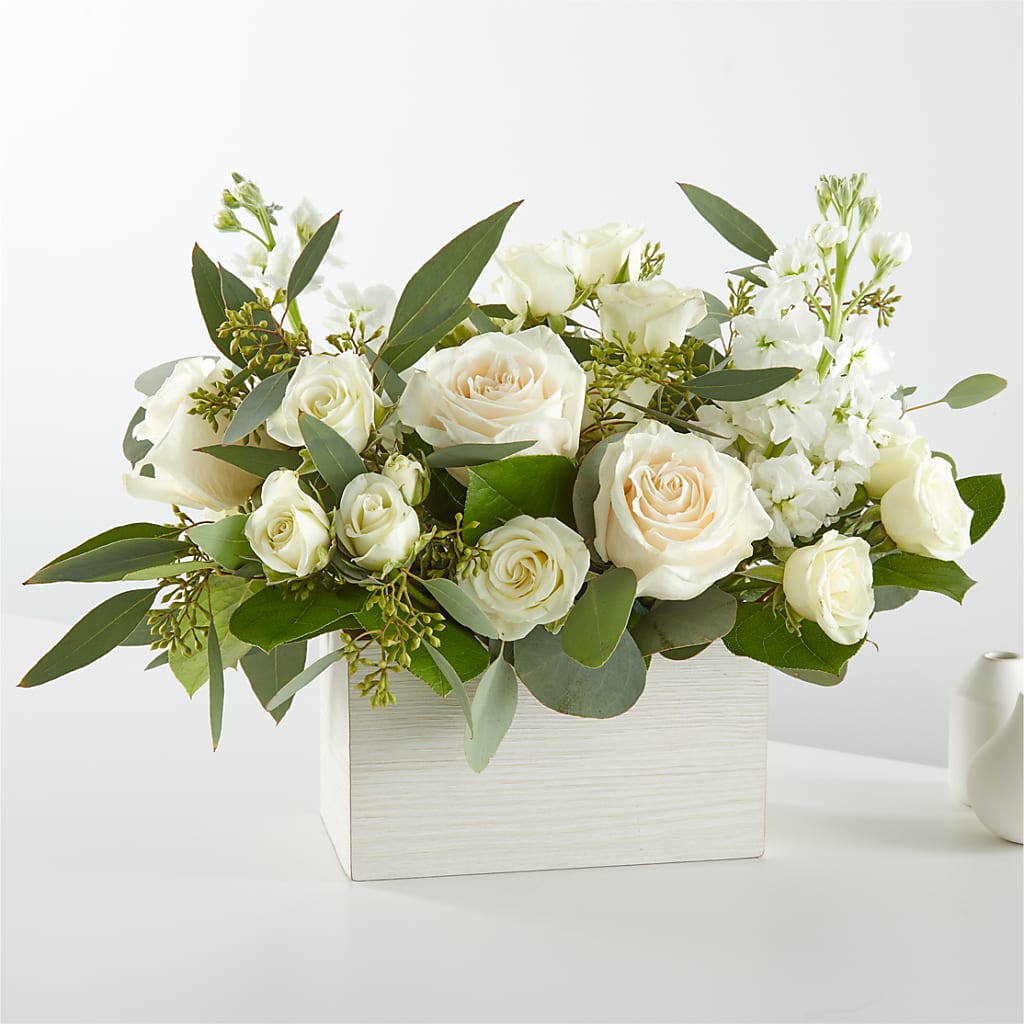 Fresh Linen Box Bouquet – Rosewood Flower Shop, Humble TX