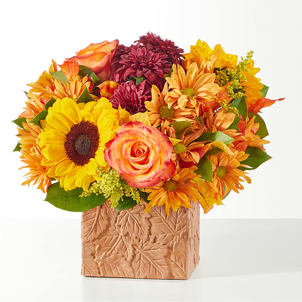 The Outdoors Bouquet – Rosewood Flower Shop, Humble TX