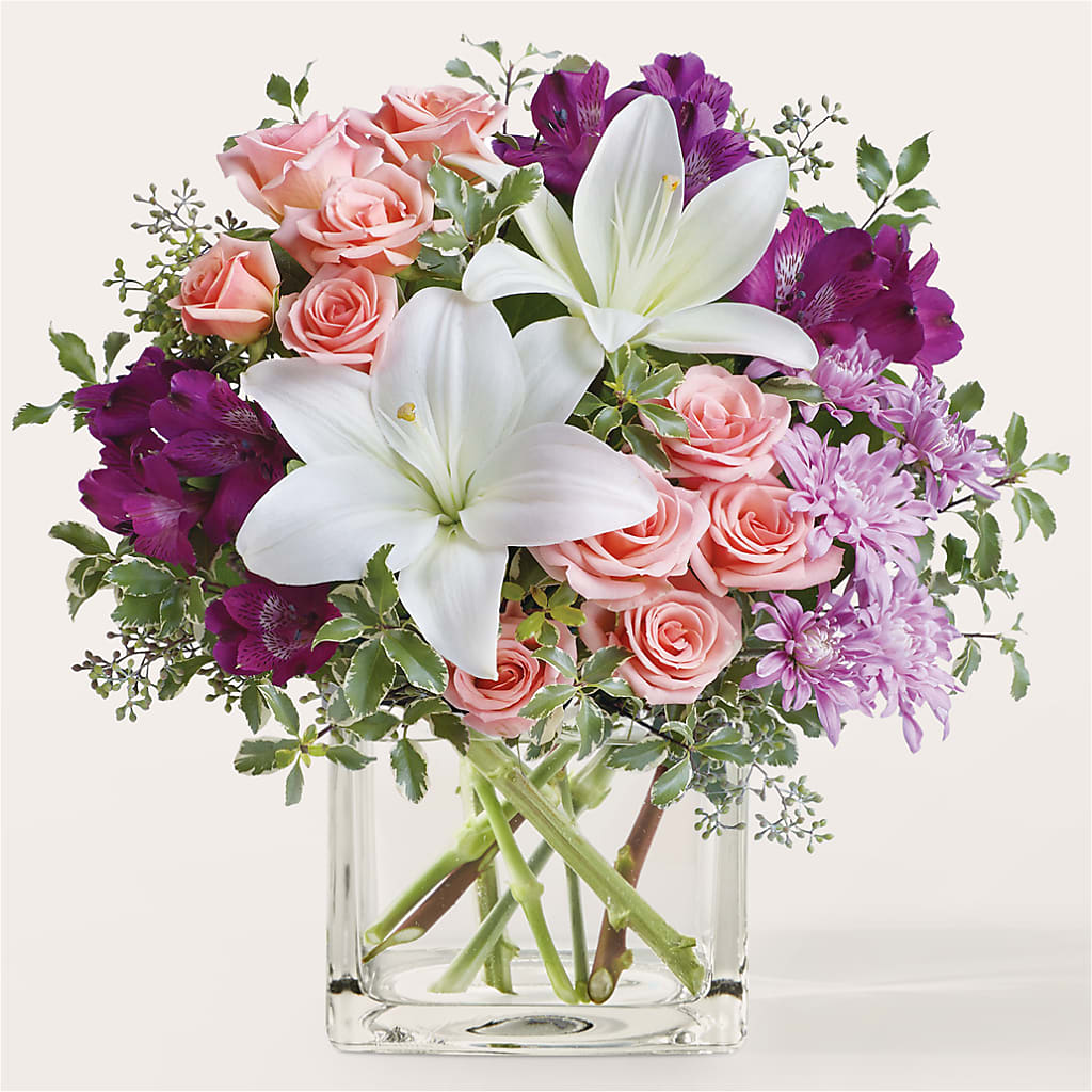 Mani Pedi Bouquet – Rosewood Flower Shop, Humble TX
