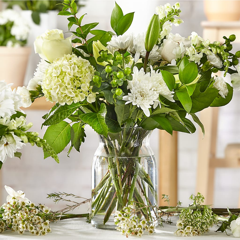 Classic Ivory – A Florist Original – Rosewood Flower Shop, Humble TX