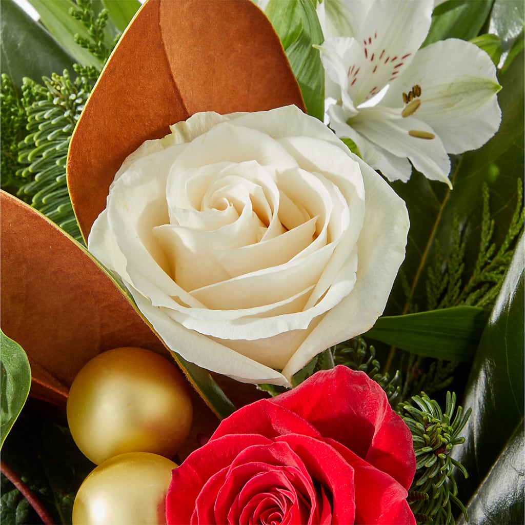 Joy & Jolly Bouquet –  Rosewood Flower Shop, Humble TX