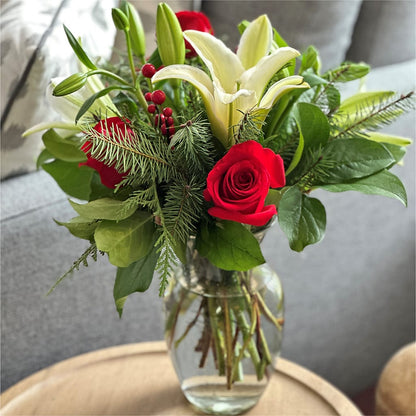 Sparkling Snowflakes Bouquet –  Rosewood Flower Shop, Humble TX