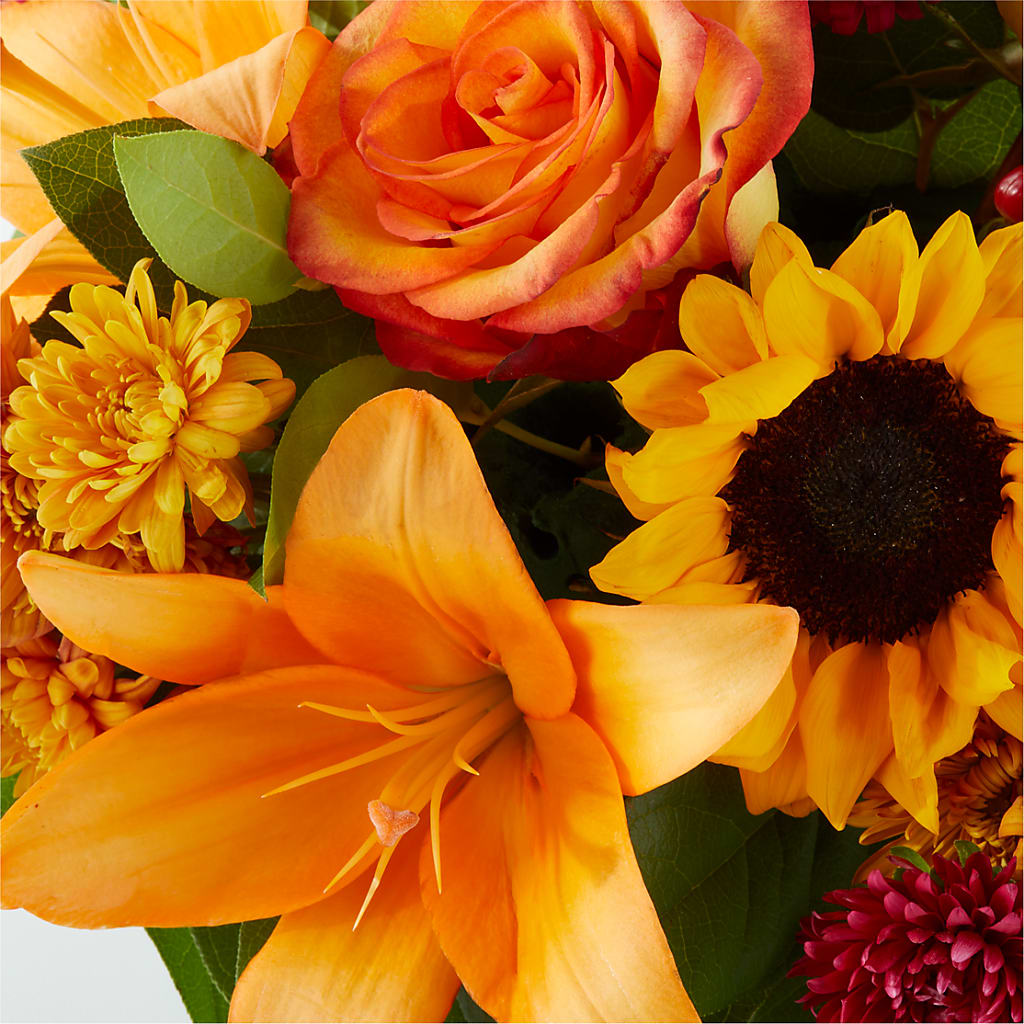 Grateful Centerpiece –  Rosewood Flower Shop, Humble TX