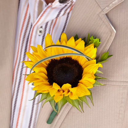Free Spirit Boutonniere –  Rosewood Flower Shop, Humble TX